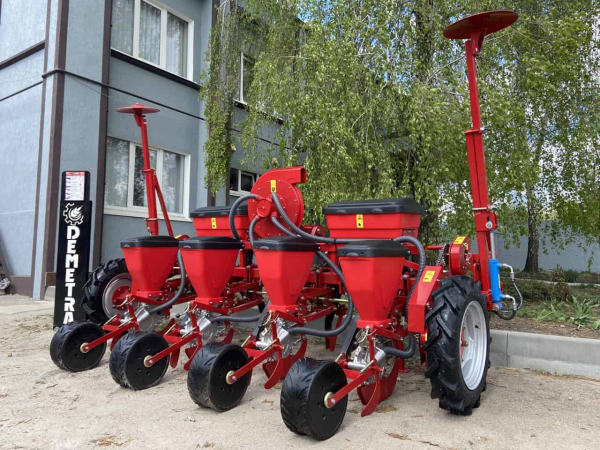 Precision seed drill СПМ-4