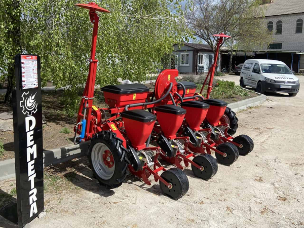 Precision seed drill СПМ-4
