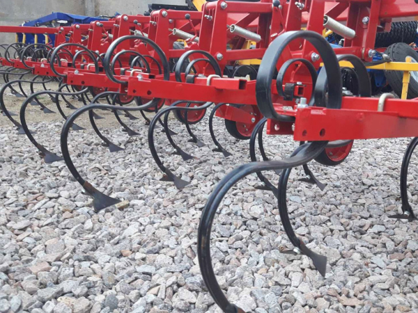 Row cultivator КПН-5,6-05