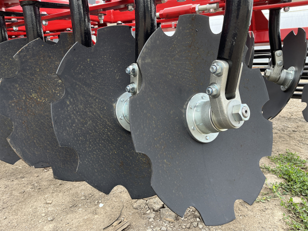Disc harrow Liberta-6000