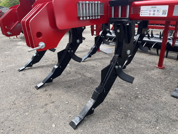 Deep ripper OSIRIS-7